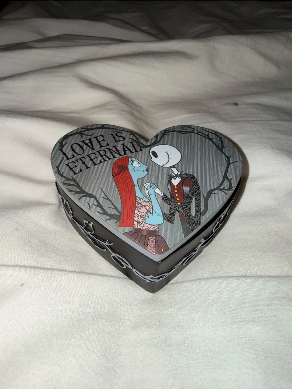 Disney Heart-Shaped Collector Case — Gray, Red, Black